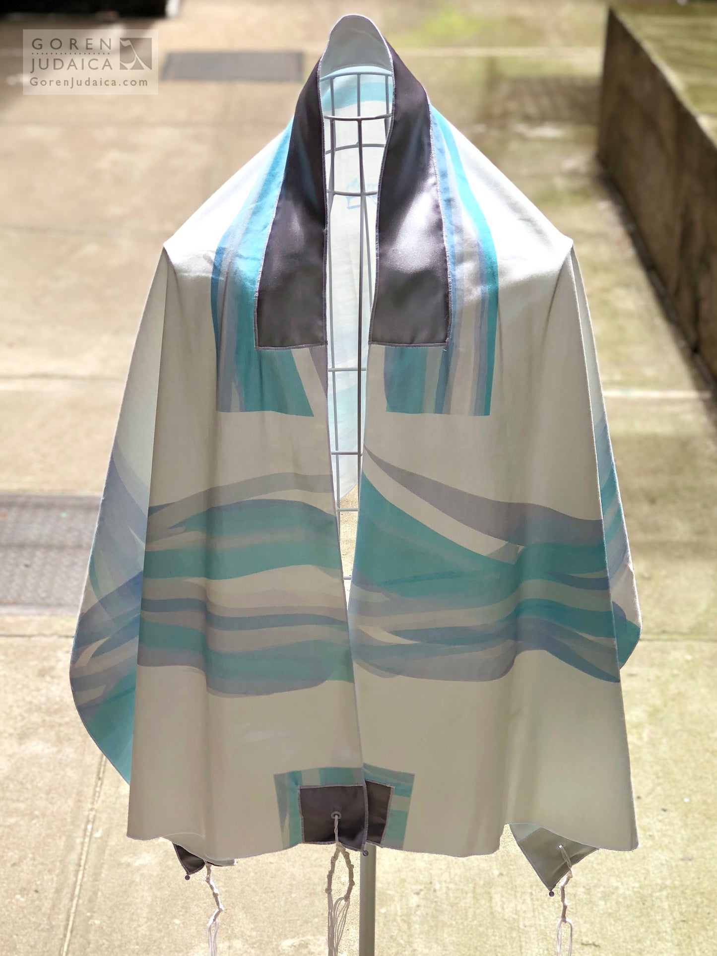 Neshamah/Mayim (Soul/Water) tallit