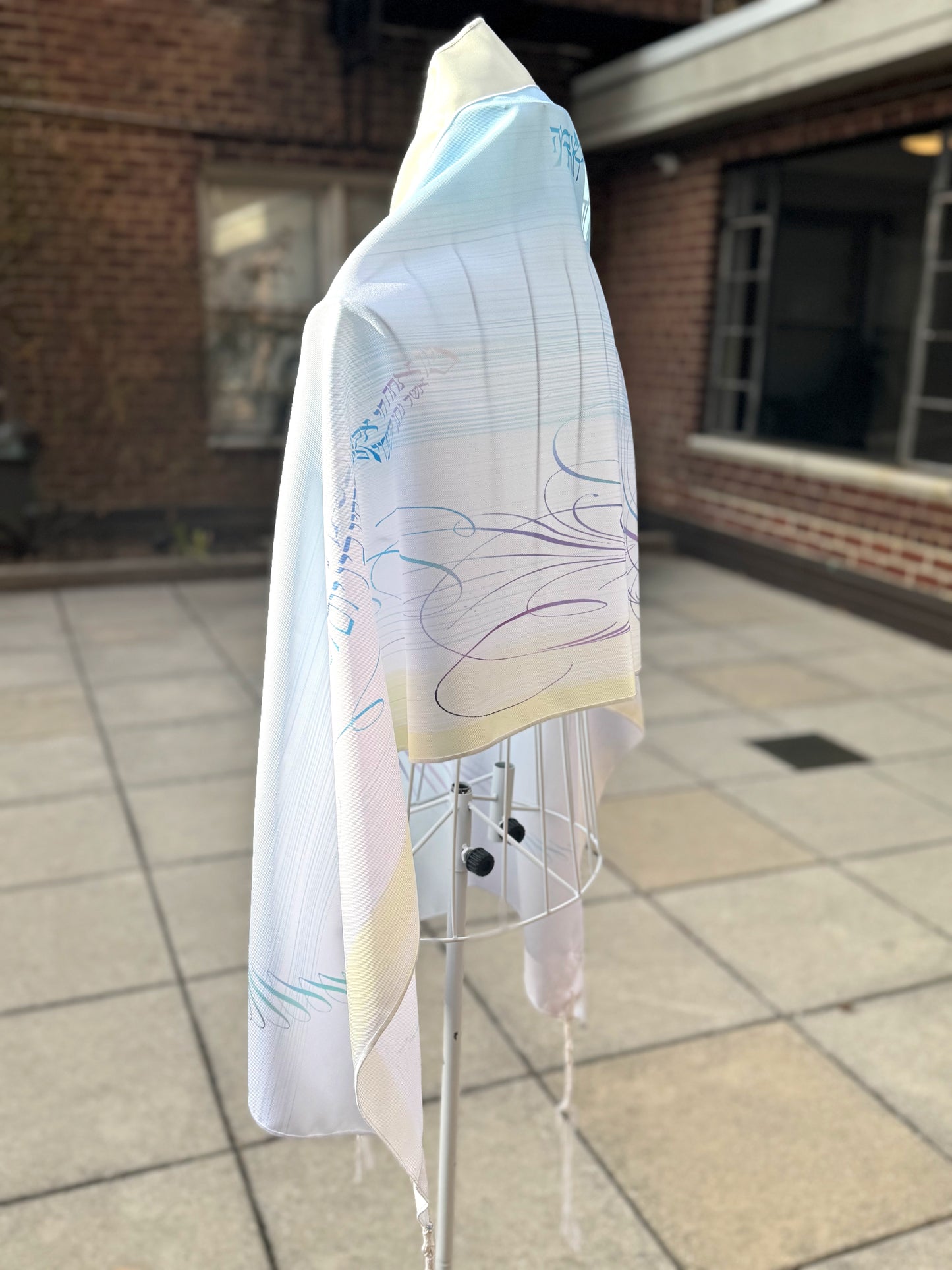 Neshamah/Ruah (Soul/Air) tallit