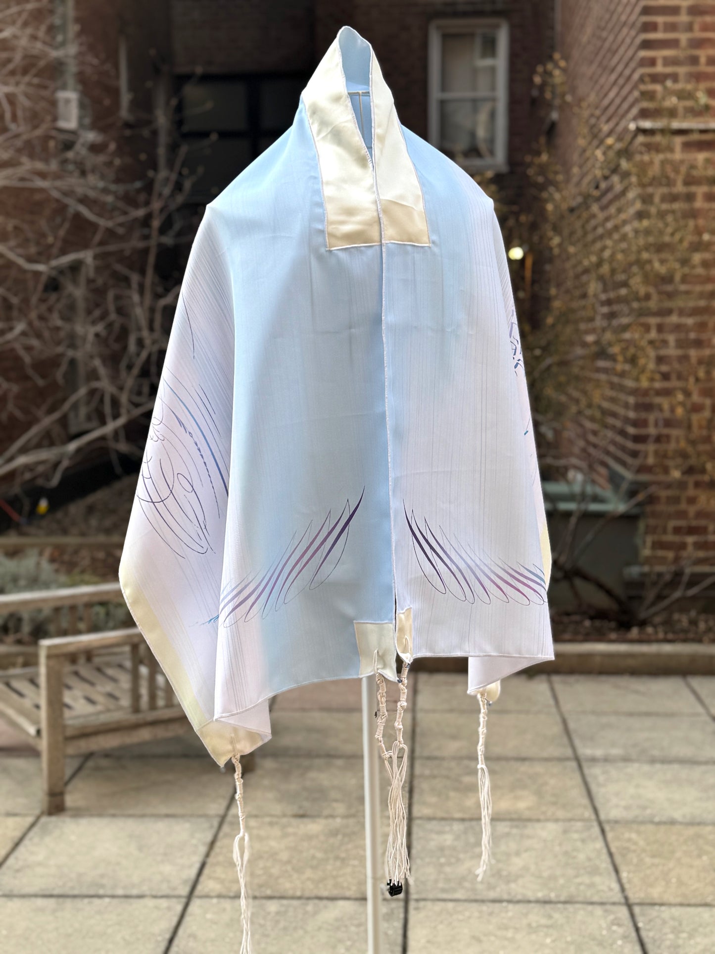 Neshamah/Ruah (Soul/Air) tallit