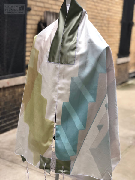 Tallit: Mah Nora / How Awesome