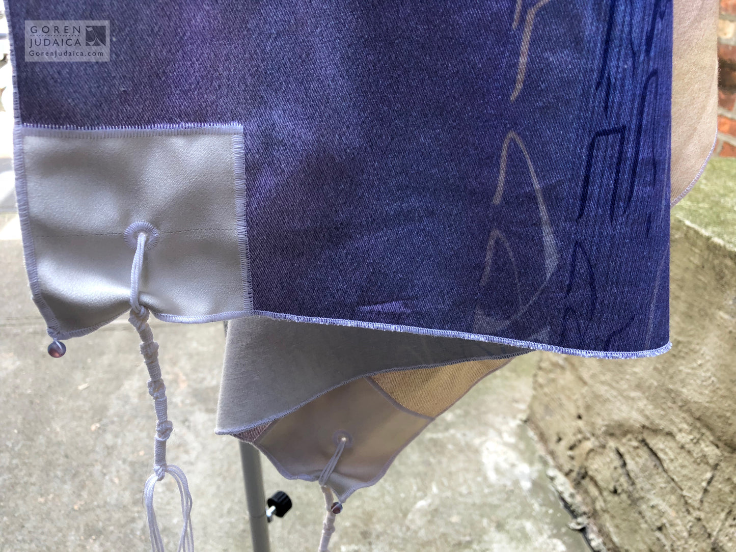 Shahar Avakeshka/At Dawn I Seek You tallit